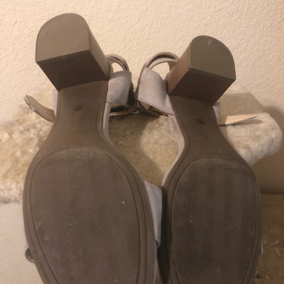 Liz Claiborne low heel - Picture 4 of 4